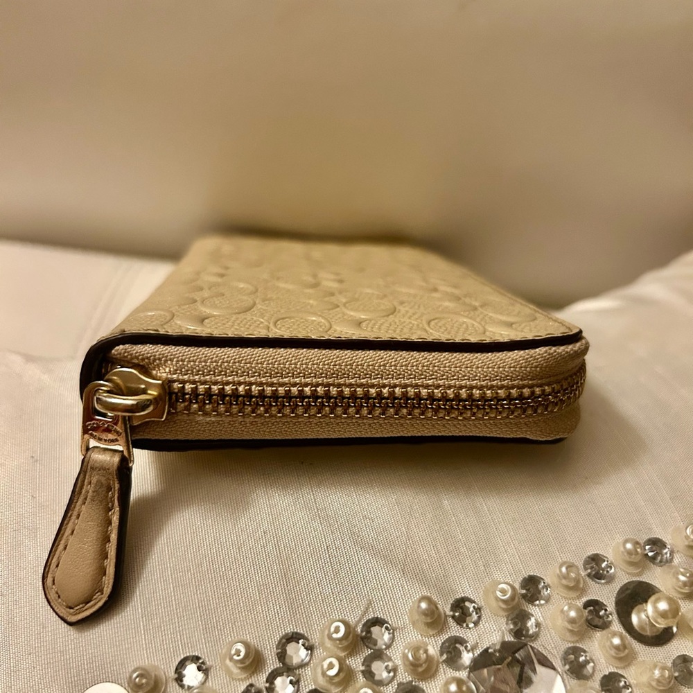 Coach Embossed Wallet - Picture 8 of 10